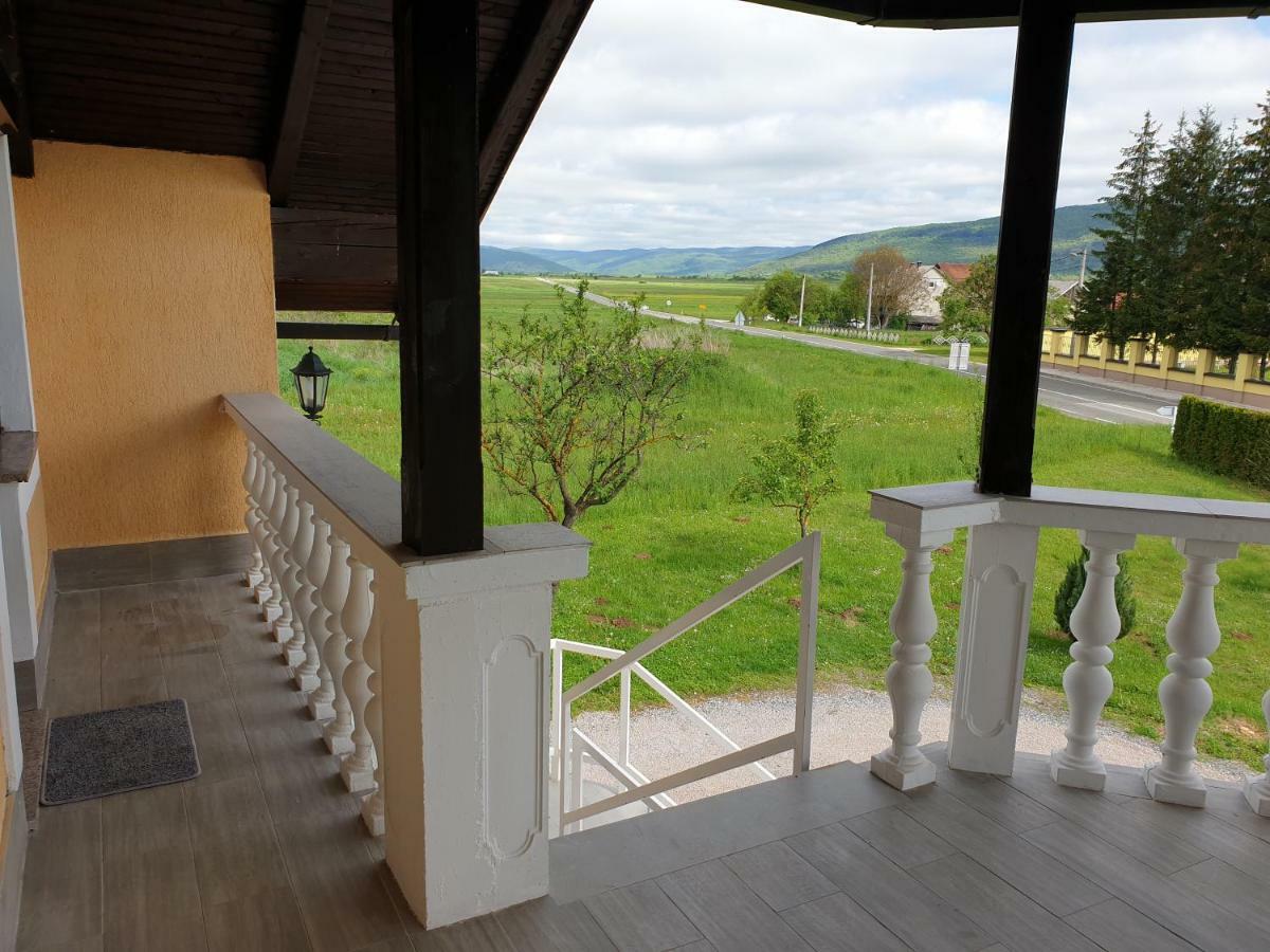 Apartman Majetic Otočac Exterior foto